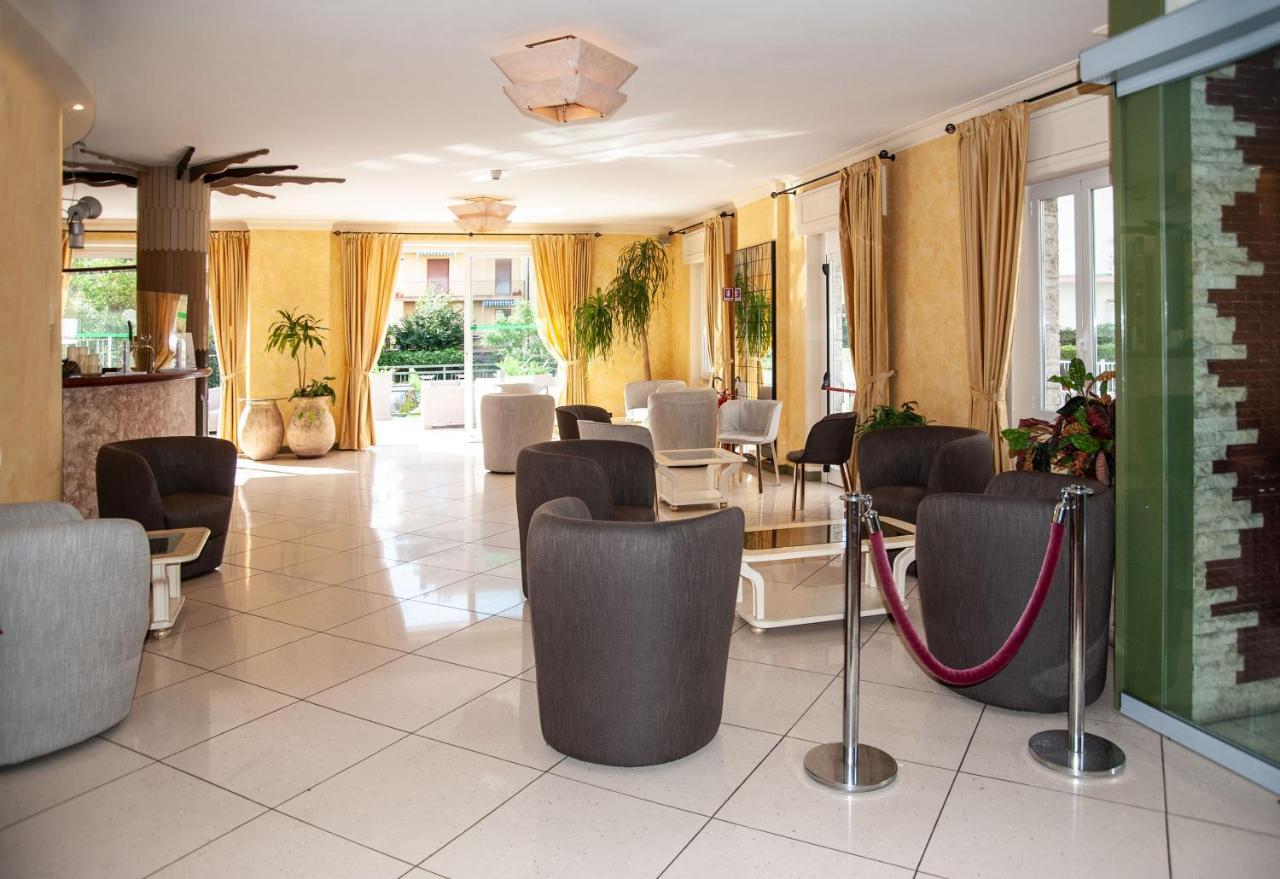 Garden Hotel 3*